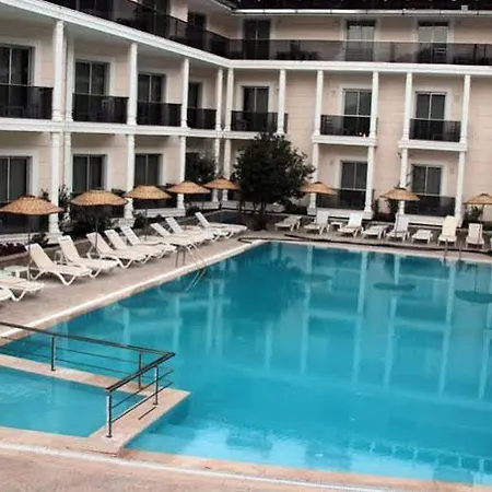 Beach Club 3* 阿德拉桑